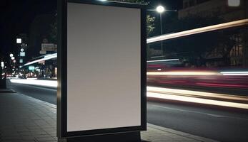 blanco aanplakbord mockup voor reclame in de stad, nacht visie, bokeh effect foto