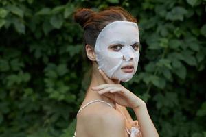 portret van een meisje anti-veroudering masker Doorzichtig huid detailopname foto