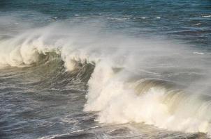 schilderachtig uitzicht op de oceaan foto