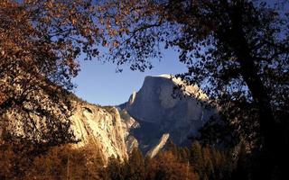 yosemite in het herfstseizoen foto