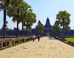 angkor, Cambodja, 2023 - toerisme heeft begonnen naar toenemen sinds de pandemisch Bij Cambodja top plaats, Angkor wat. foto