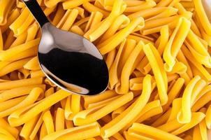 geel droog pasta foto