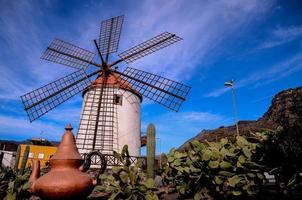 traditioneel windmolen Aan Tenerife foto