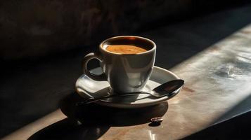 kop van espresso met koffie crema Aan steen structuur in ochtend- zonlicht foto