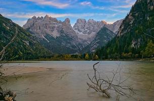 duerensee, een alpine meer in Italië foto