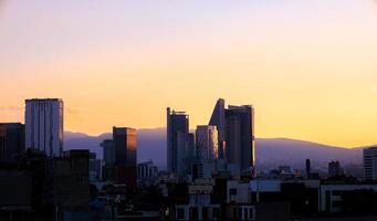 panoramisch horizon visie van Mexico stad bedrijf en financieel centrum dichtbij naar paseo de reforma foto