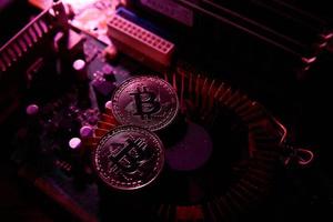 cryptogeld, bitcoin Aan een chip, blockchain foto