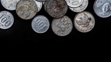 stapel van roepia munten net zo achtergrond foto