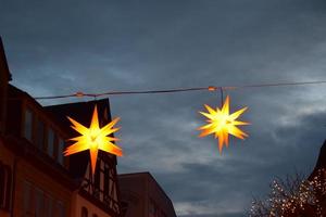 twee sterren net zo Kerstmis decoratie foto