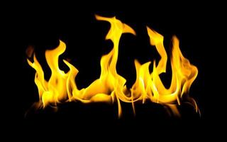 brand vlam isoleren Aan zwart achtergrond. brandwond vlammen, abstract textuur. kunst ontwerp voor brand patroon, vlam textuur. foto