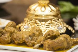 nawabi voedsel, schapenvlees kerrie met saus. deze types van voedsel zijn te smaakvol en verrukkelijk. foto