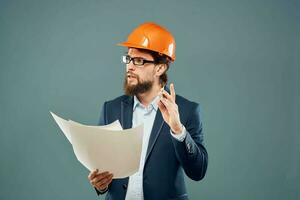 emotioneel Mens in oranje kleur tekeningen instructie handleiding bouw werk foto