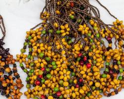 Indisch handwerk gemaakt door de inboorlingen van paraty foto