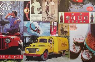 oud poster coca cola Aan muur foto