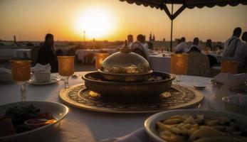 Ramadan iftar voedsel, iftar maaltijden en bijeenkomsten, Ramadan iftar eid. moslim familie heeft avondeten Bij huis. tafel met traditioneel voedsel. eid al-fitr feesten, genereren ai foto