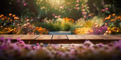 leeg houten tafel in bloemen tuin wazig achtergrond, vrij ruimte voor Product Scherm. generatief ai foto