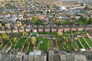 antenne visie van luton woon- wijk van heilige Augustine gem luton Engeland Engeland Super goed Brittannië. de beeld was gevangen genomen Aan 06-april-2023 met drone's camera gedurende zonsondergang foto