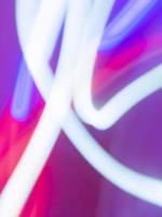 abstracte kleurrijke neon achtergrond. lichtpad effect. digitale stock illustratie. foto