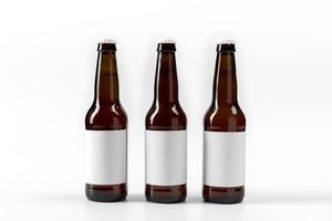 vooraanzicht van bieren met blanco etiketten foto