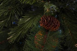 Kerstmis boom met speelgoed detailopname. foto