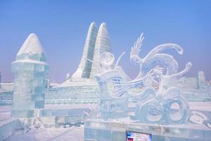 harbin, China - jan 15, 2020-harbin Internationale ijs en sneeuw beeldhouwwerk festival is een jaar- winter festival dat duurt plaats in harbin. het is de wereld grootste ijs en sneeuw festival. foto