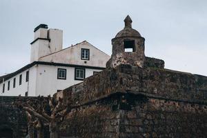 keer bekeken van de forte de sao bras in Ponta Delgada in sao Miguel, azoren foto