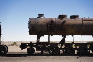 locomotief in de buurt van uyuni in bolivia foto