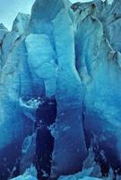 blauw glaciaal ijs foto