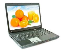 laptop met fruit Aan scherm foto