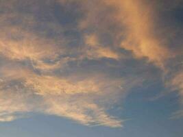 lucht in de wolken foto