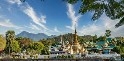 wat chong kham tempel foto