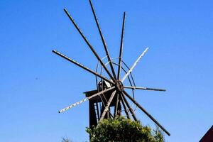 een oud windmolen foto