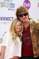 los angeles okt 24 ava sambora richie sambora arriveert Bij de verscheidenheid macht van jeugd evenement 2010 Bij grootste belang studio's Aan oktober 24 2010 in los angeles ca foto