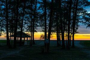 ko lanta, krabi Thailand zonsondergang Bij de strand foto