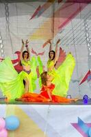 grodno, Wit-Rusland - september 03, 2022 jeugd centrum grodno, straat pro100 dans, dans festival met de deelname van choreografisch groepen van verschillend genres foto