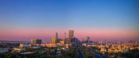 vae, Verenigde Arabisch emiraten, abu dhabi downtown panorama en financieel centrum horizon foto