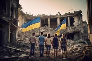 terug van groep mensen met oekraïens vlaggen Aan bevrijd ruïnes stad. oorlog in Oekraïne, zege concept. generatief ai. foto