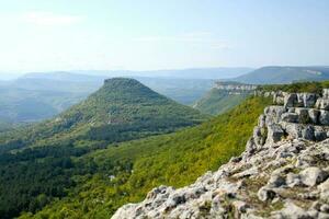 visie van de tepe-kermen bergen. bakhchisarai regio. Krim. panorama foto