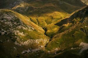 schilderachtige berglandschap foto