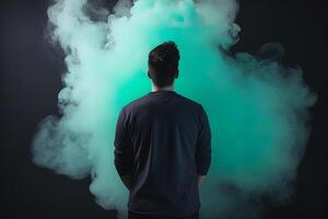 een Mens staand in voorkant van een wolk van rook met de cyaan thema. ai gegenereerd foto