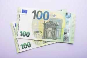 honderd eu-bankbiljetten foto