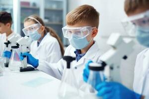 detailopname portret van kinderen wetenschappers vervelend veiligheid bril en aan het doen experimenten in de laboratorium, generatief ai. foto