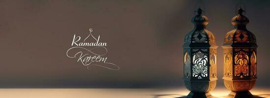 Ramadan kareem banier ontwerp met realistisch verlichte Arabisch lamp Aan bruin achtergrond. foto