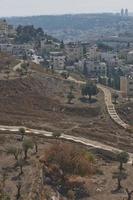 uitzicht op de heilige stad Jeruzalem in Israël vanaf de Olijfberg foto