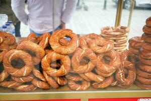 Turks bagel simit verkoop Bij Istanbul straat foto