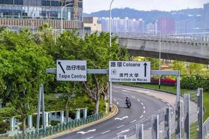 uitzicht op een weg in de stad Macao, China, 2020 foto