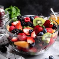 fruit en BES zomer salade in glas kom ai gegenereerd foto