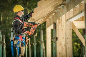 Mens werken Aan de huis foto