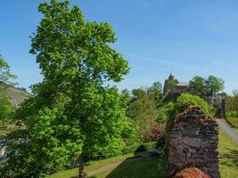 de klein stad van saarburg Bij de saar rivier- in Duitsland foto