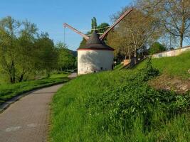 de klein stad van saarburg Bij de saar rivier- in Duitsland foto